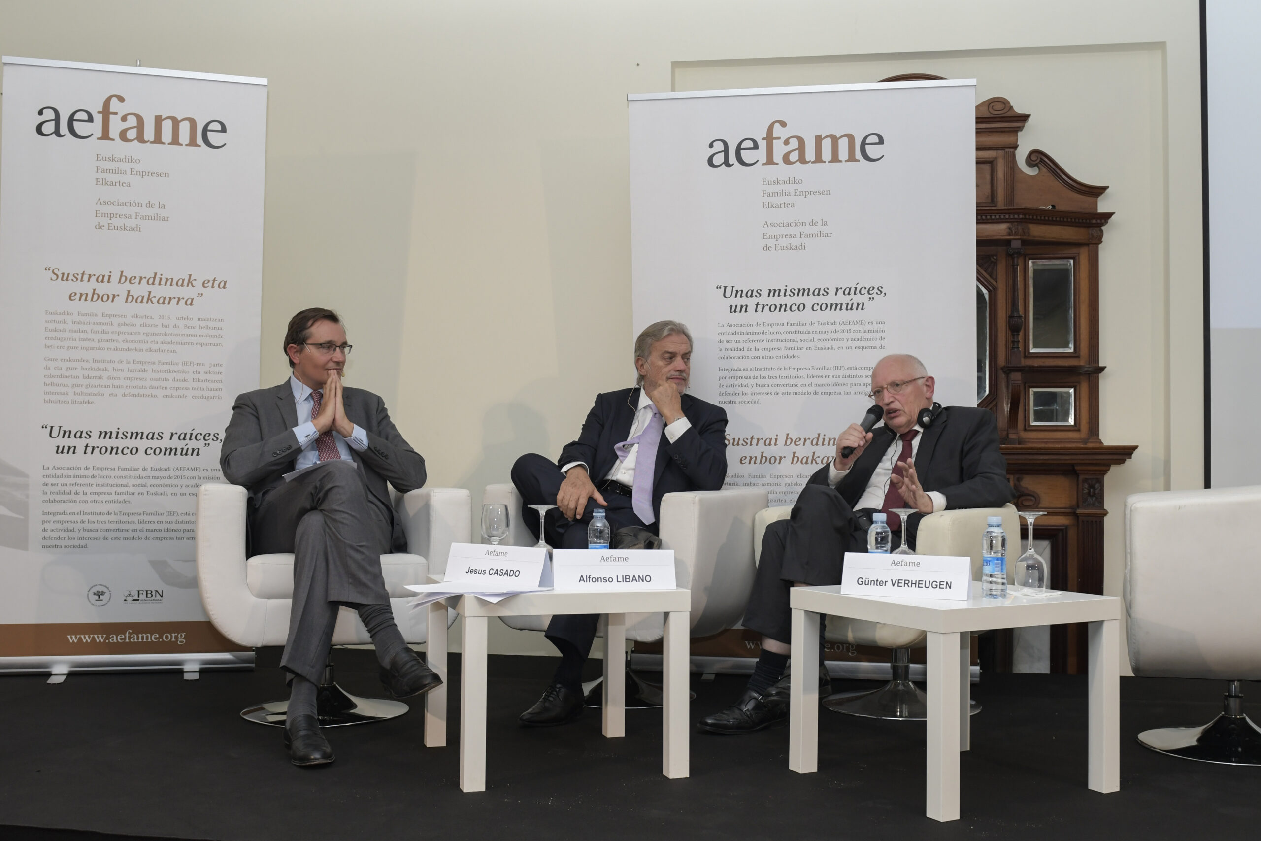 Asamblea Extraordinaria 1 Foto Mesa scaled