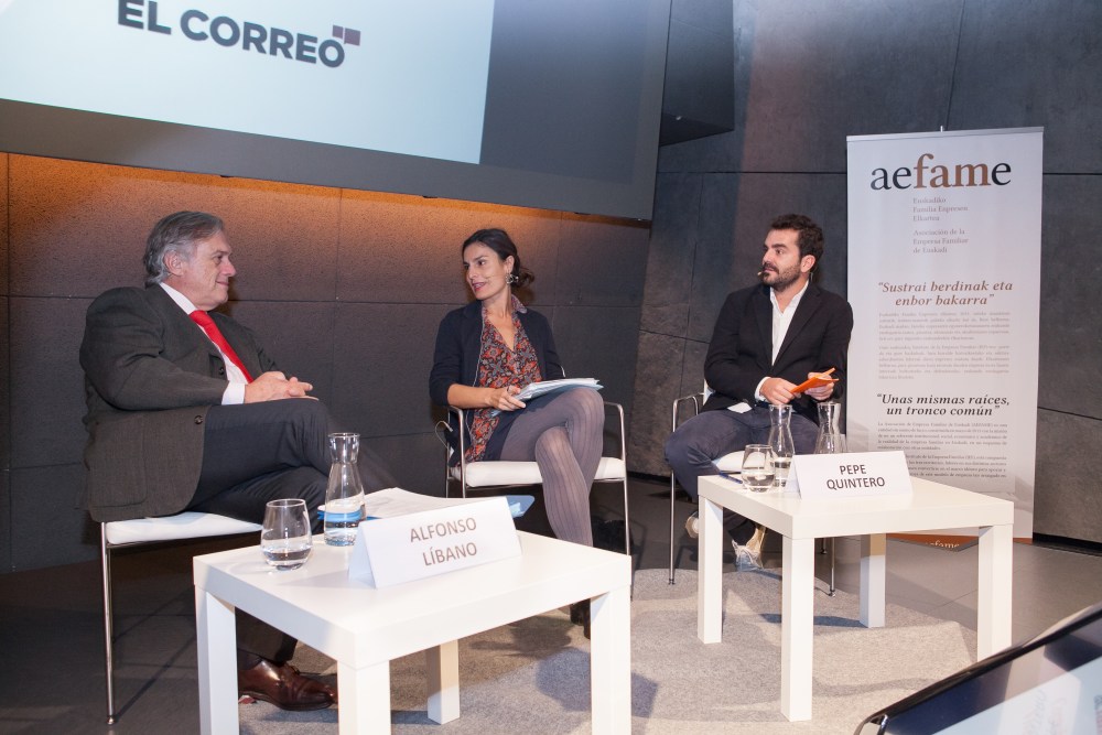 Contribución y vivencias en la empresa familiar 1 Participantes de la mesa redonda