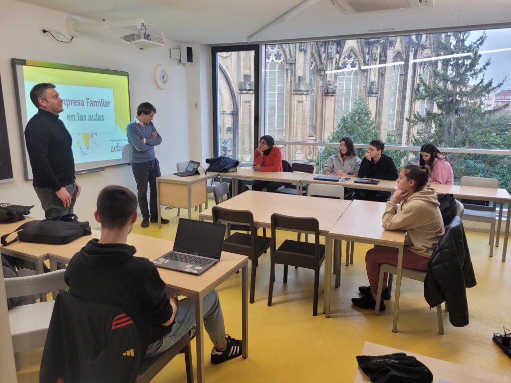 Charlas en Urkide y BH (Vitoria) 1 1 1 1