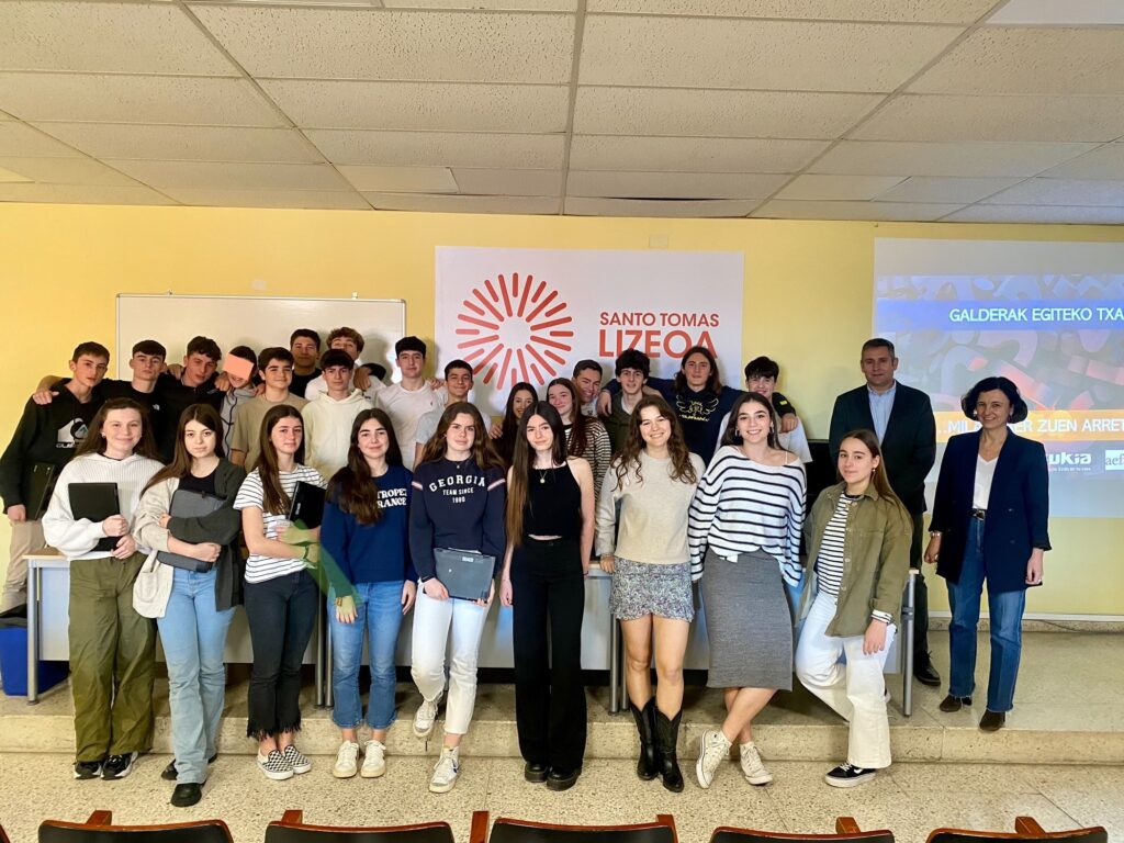 Charla construcciones Sukia Eraikuntzak 4 4 1