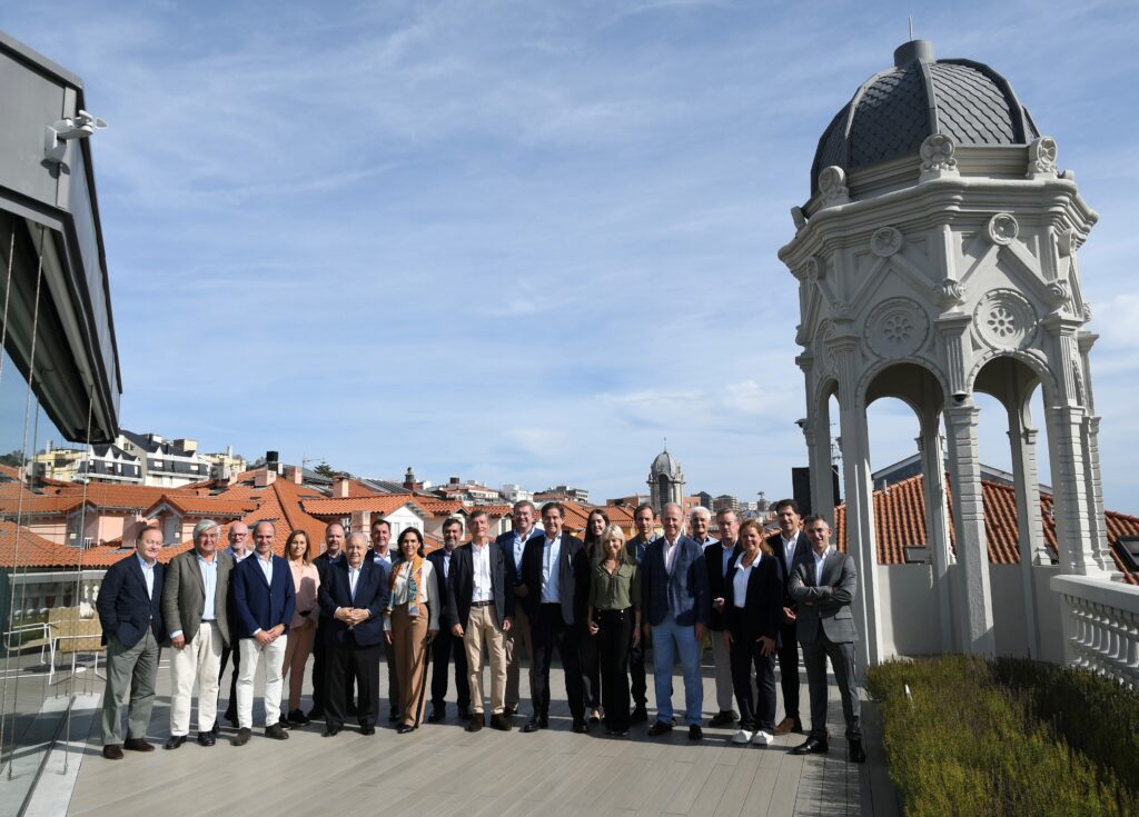 XXVII Congreso de la Empresa familiar en Santander 1 Foto comida 1