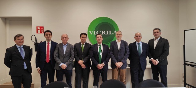Eusko Jaurlaritzako Industria Sailaren bisita Vicrilara. 8 Foto 1 1
