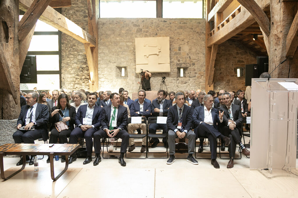 Aefame 10oAniv ChL 103