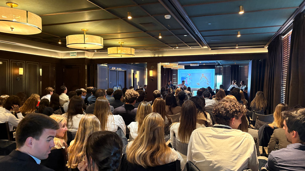 aefame kimua participa encuentro nacional de jovenes de la empresa familiar celebrado en madrid 03 1