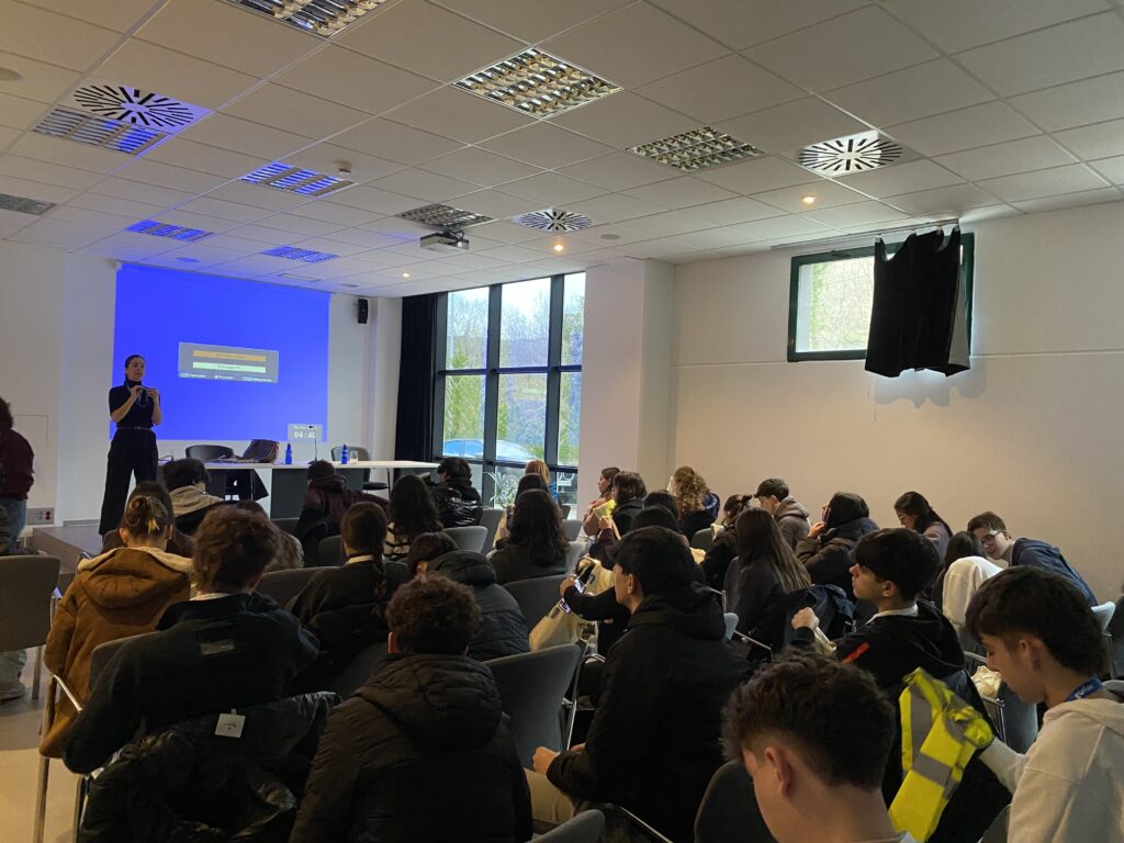 Gorlan Group empresa familiar en las aulas 3