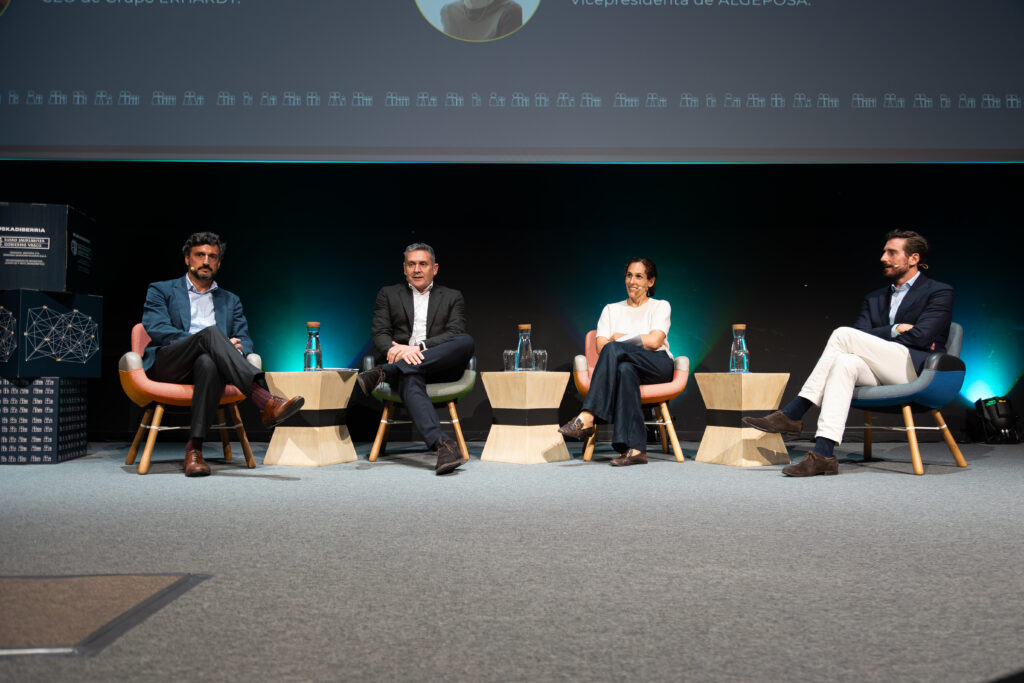 La empresa familiar y su papel en la cohesión social, eje de debate en el I Congreso Internacional de Familias 2 I Congreso Internacional de Familias Aefame 1